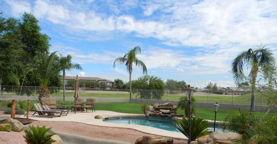 Homes for Sale on the Golf Course in Avondale, AZ